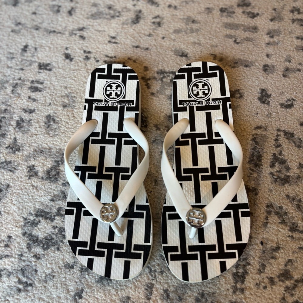 Tory Burch Monochrome Flip Flops